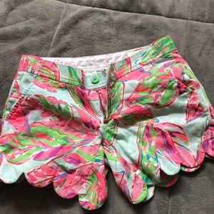 00 Lilly Pulitzer buttercup shorts great condition